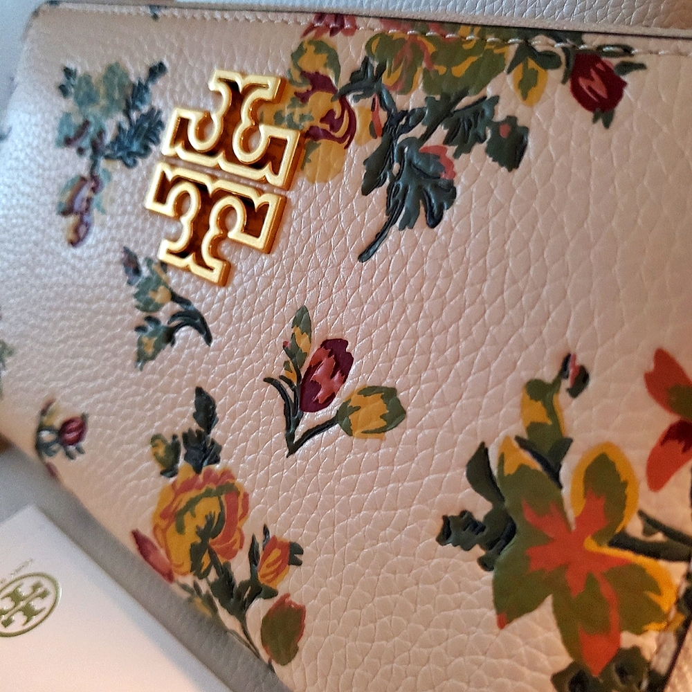 NWT ~ Tory Burch Britten Rose Floral Printed Zip Continental Wallet